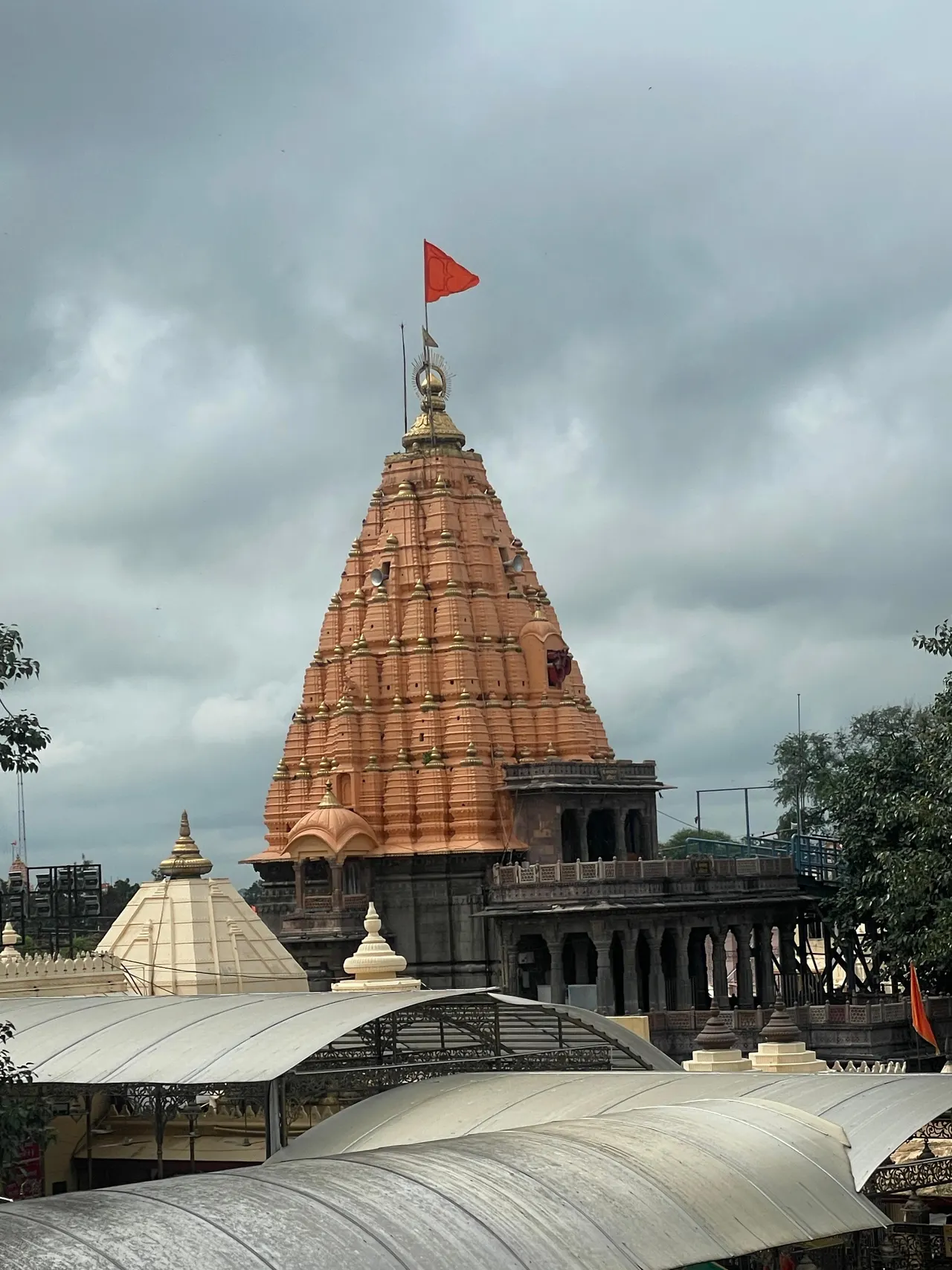 Morning at the Mahakaleshwar temple